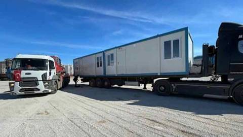 MOSDER Depremzedeleri Yalnız Bırakmıyor