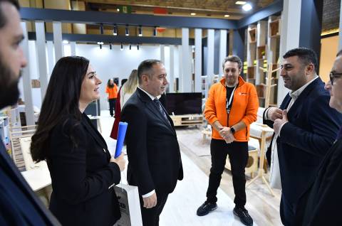 2025 İİFF'ye TÜYAP'ta Katılan Firmalarımızı Ziyaret Ettik 