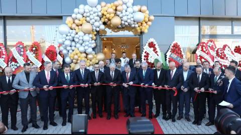 Armis Mobilya’nın İnegöl’deki yeni mağaza açılışı gerçekleşti.